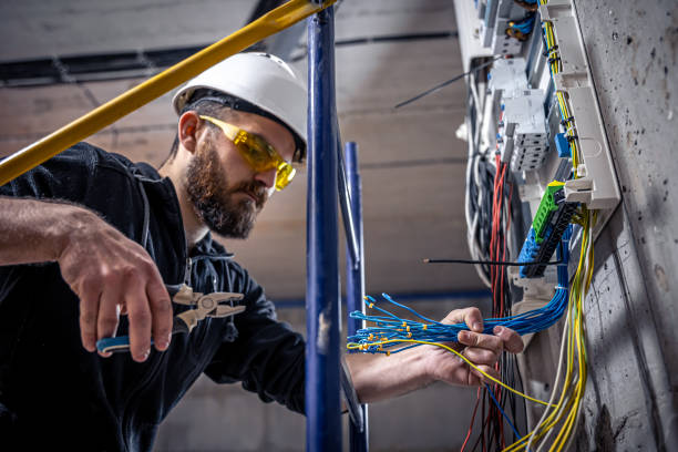 Best Affordable Emergency Electrician  in Centennial, CO